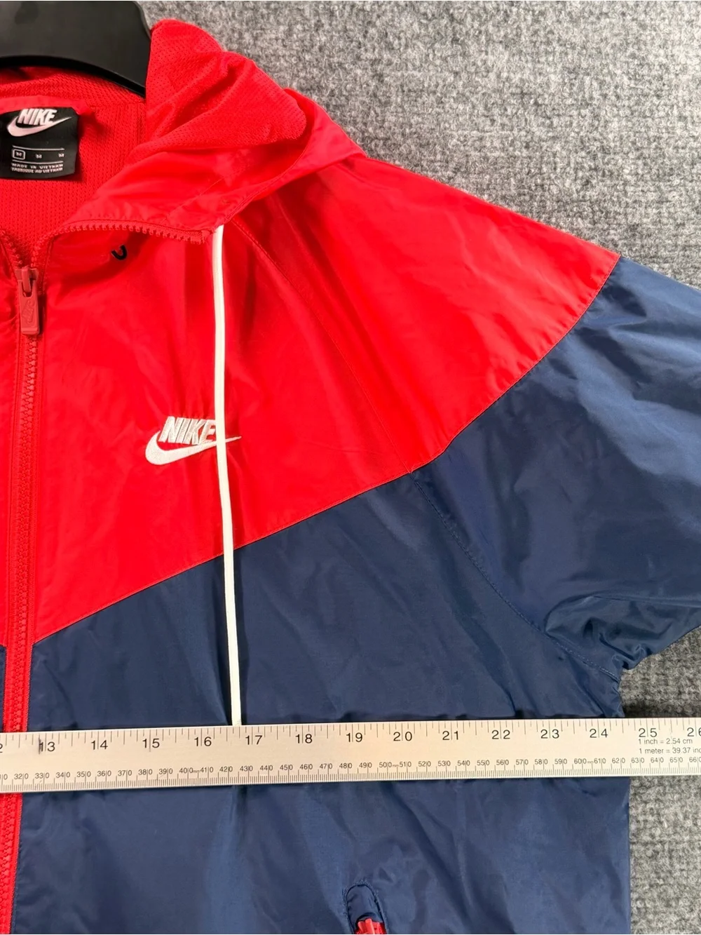 Nike Men’s Medium Windrunner Red Navy Hooded Full Zip Jacket